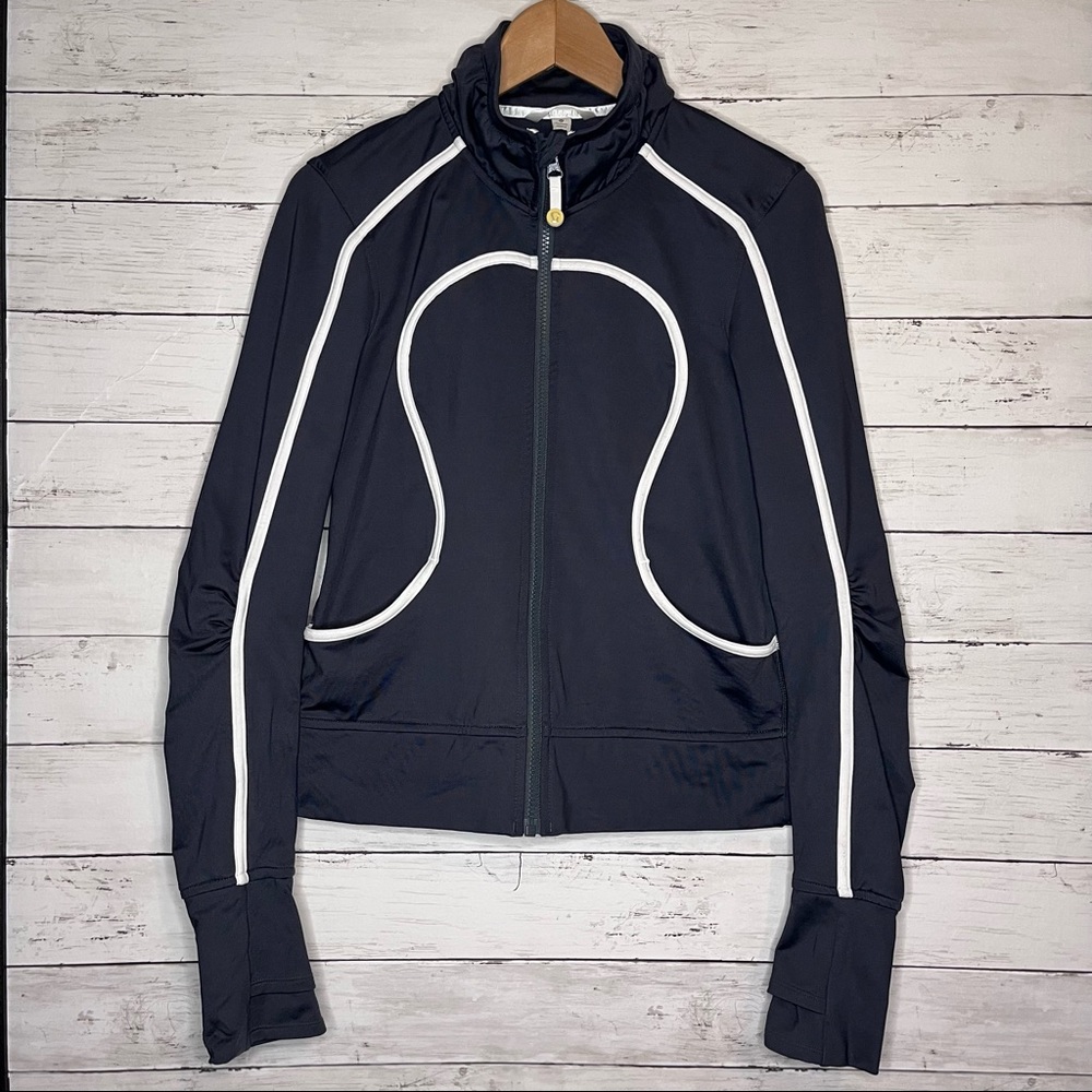 Lululemon tracker jacket